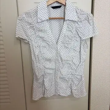 ZARA 도트 무늬 셔링 반팔 블라우스 [ L ]