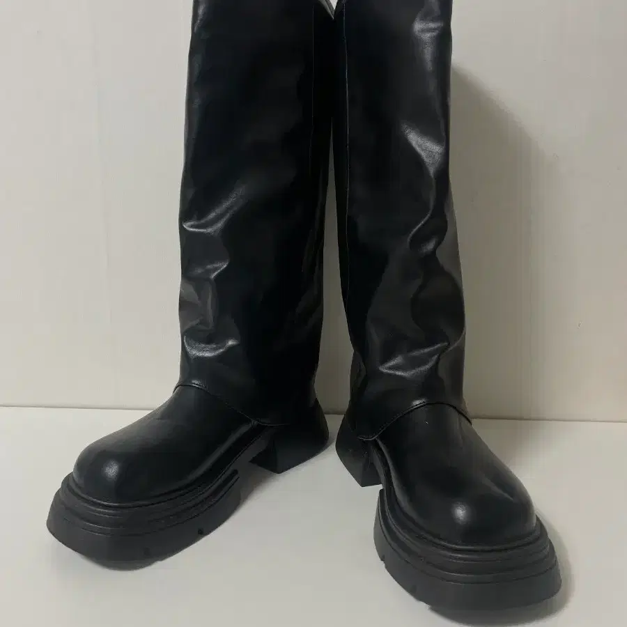 230-235 블랙 롱 부츠 워커