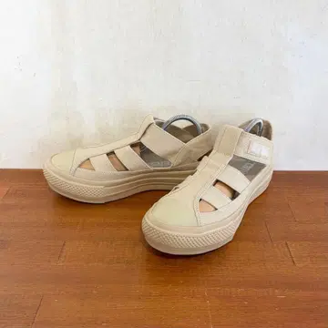 컨디션 최상 컨버스 올스타 샌들 24.5cm 베이지 954