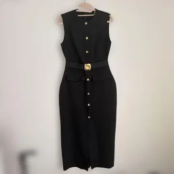 ZARA 골드 버튼 슬리브리스 원피스 블랙