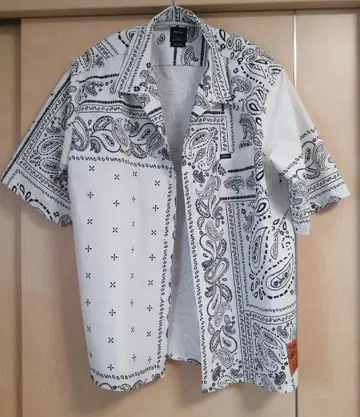 RVCA 루카 페이즐리 반팔 버튼 셔츠 L