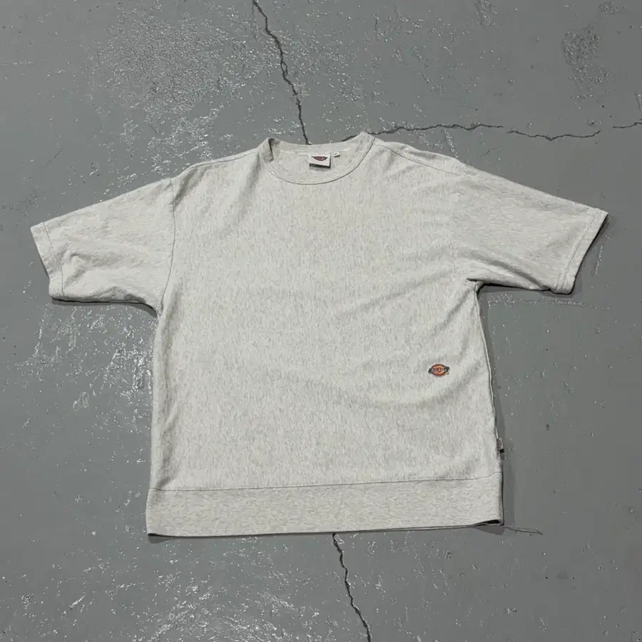 디키즈(Dickies) 빈티지 그레이 멜란지 컬러 반팔 스웻셔츠