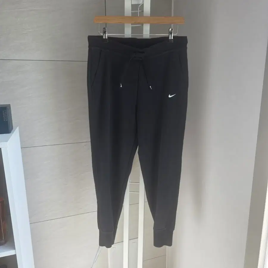 나이키 트레이닝 바지 블랙