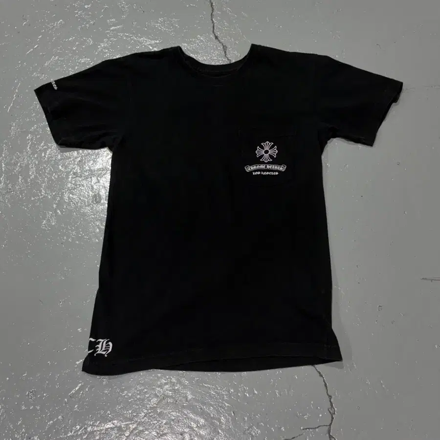 크롬하츠(ChromeHearts) 로스엔젤레스 포켓 블랙 티셔츠