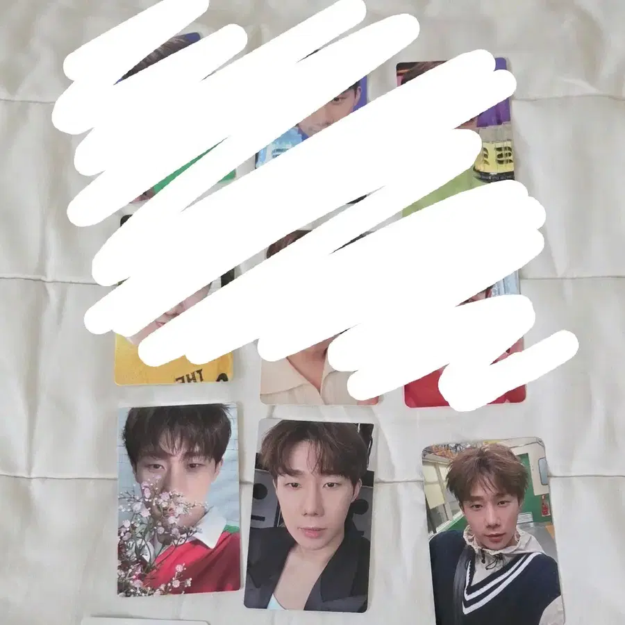 성규 앨범 포토카드, 공식 스티커 증정