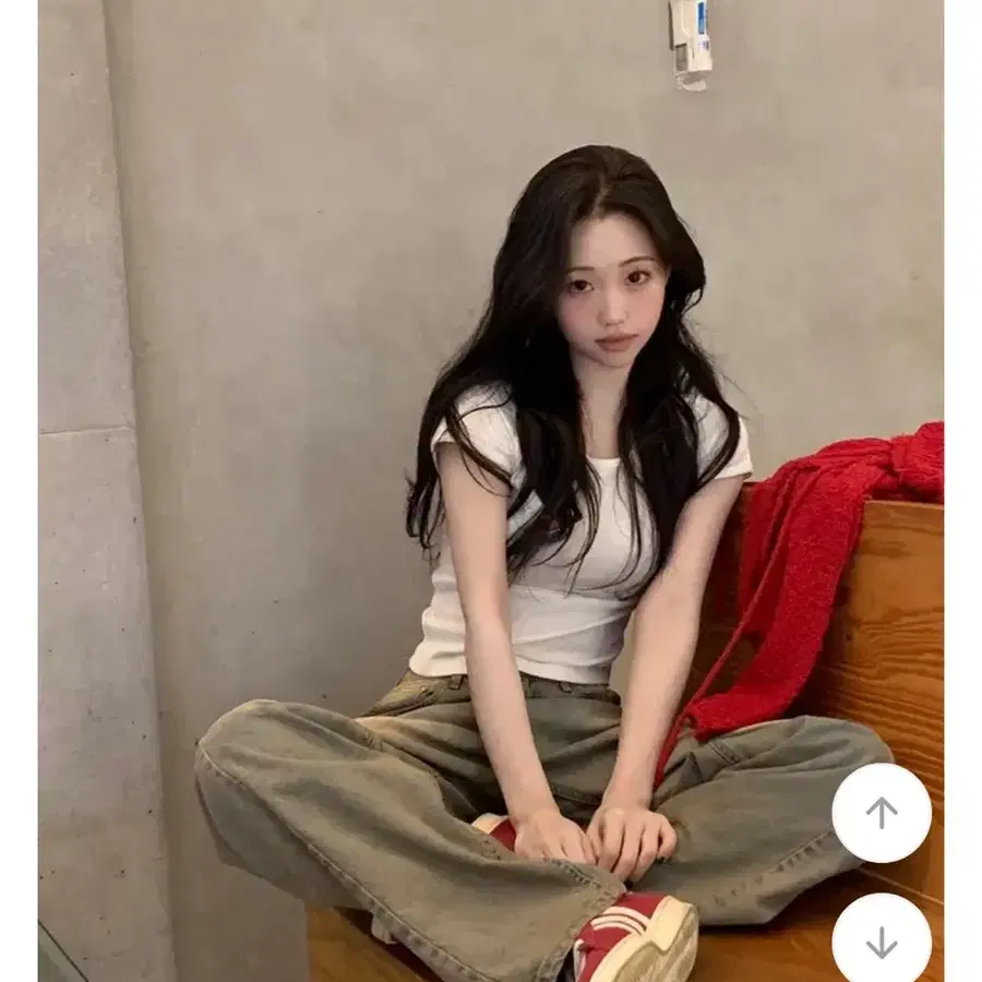 영앤리치 골지 모달링 티셔츠 아이보리