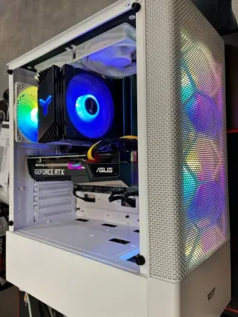 (직거래가능)저렴한 중고사무용PC i7 6세대 8gb 240gb 500w