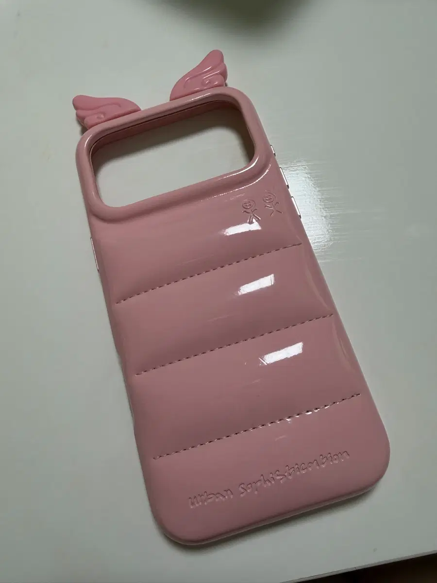 어반소피스티케이션 아이폰 17pro max 케이스
