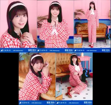 노기자카46 2026년 5월 랜덤 브로마이드 토미사토 리나 14th Anniversary (14주년 기념) 5장 컴프