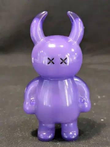 UAMOU 우아모우 축광 보라색 성형/눈 x