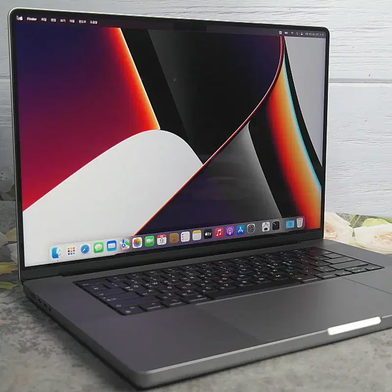 애플 맥북프로16 A2485 M1Pro 10C/32G/512G/16C GPU