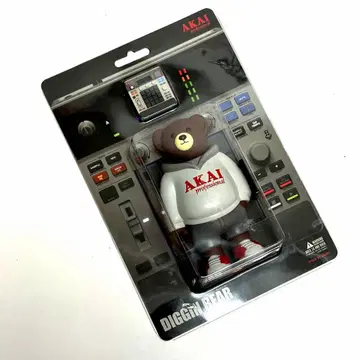 AKAI MPC DIGGIN BEAR 피규어 INTERBREED