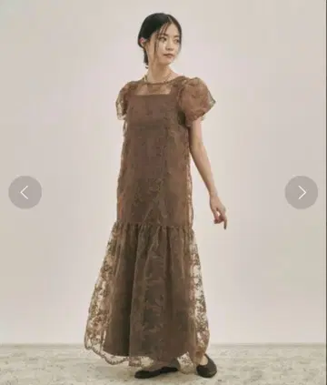 moi tytto 꽃 자수 레이어 원피스