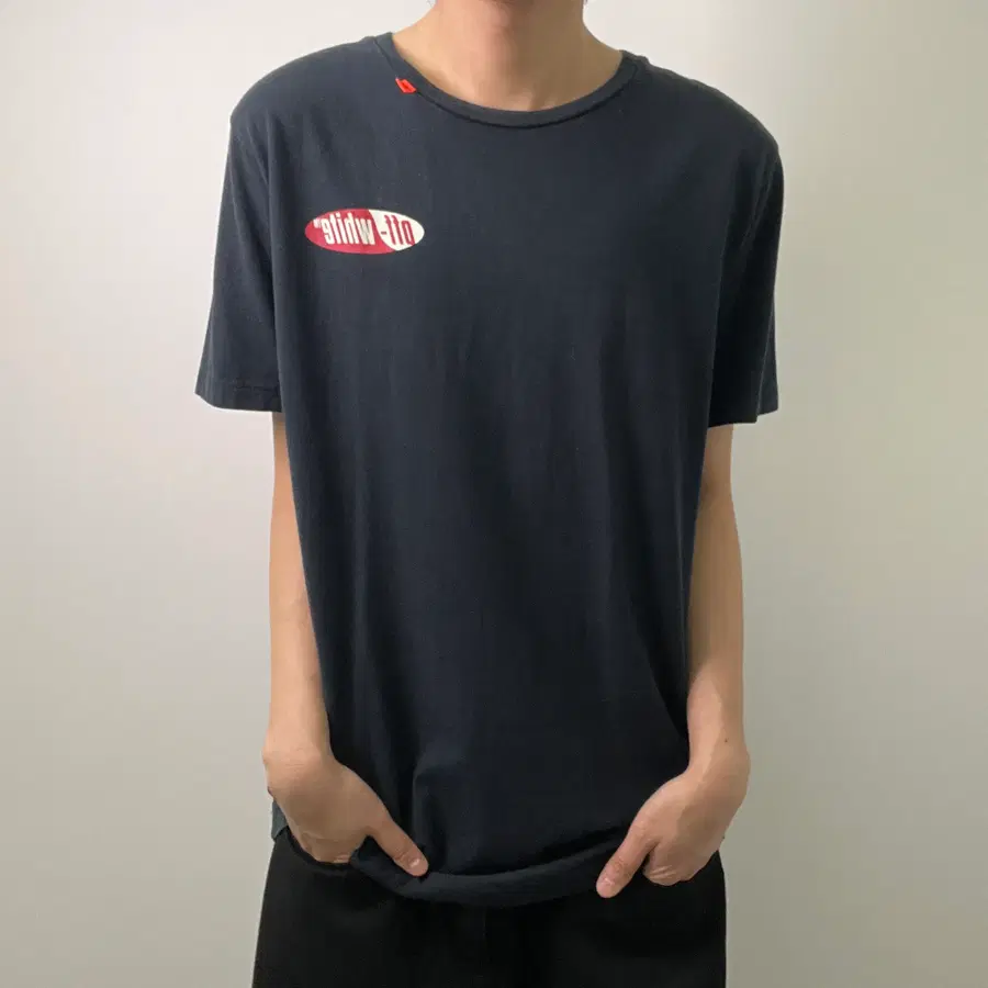 19SS 오프화이트 스플릿 로고 반팔 티셔츠 블랙 L