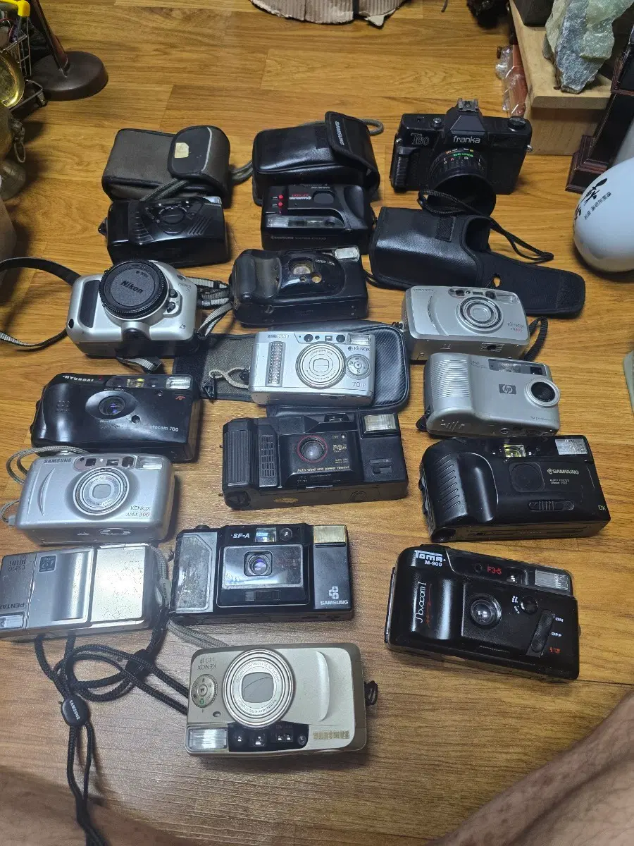 필름 카메라 일괄 판매(부품용/디피용)