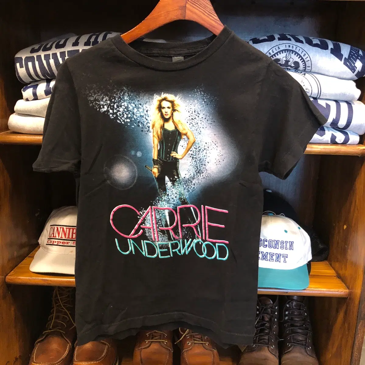 Kids vintage (Carrie underwood) -Kids XS