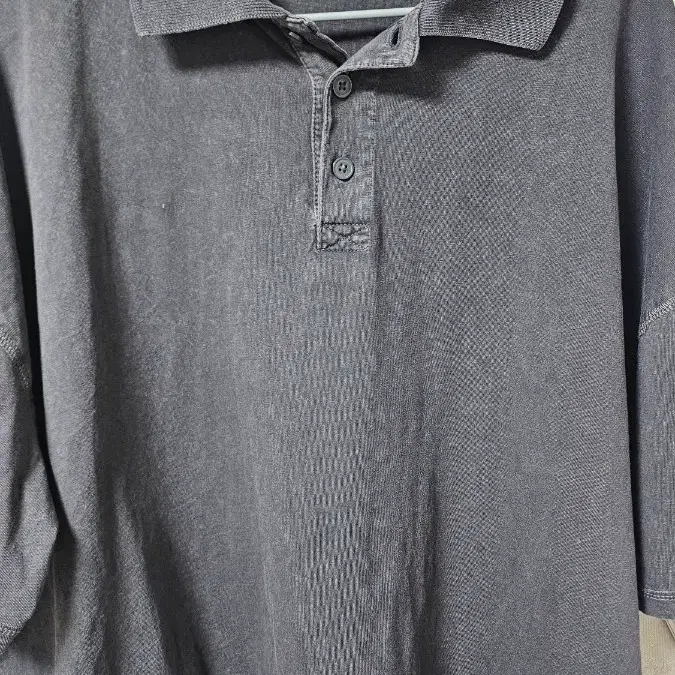 오버핏 카라티