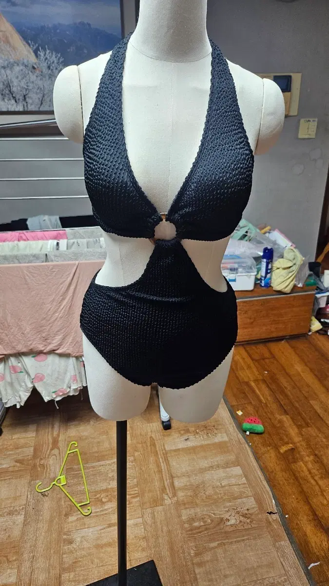 모노키니 수영복 블랙 링 장식