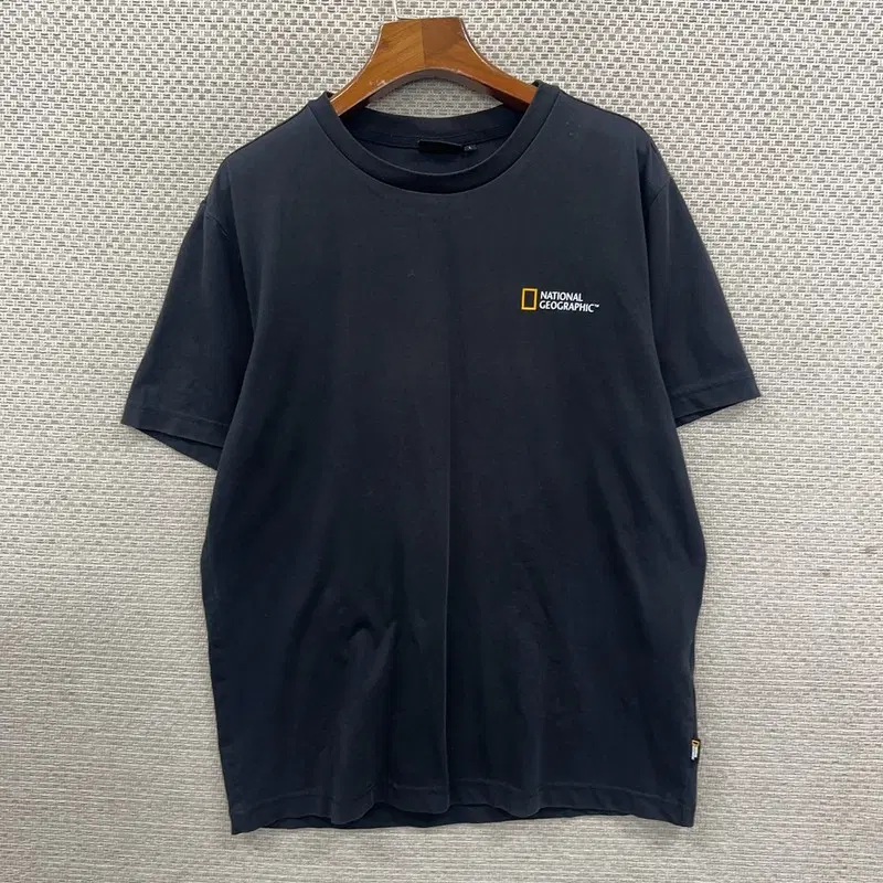 내셔널지오그래픽 반팔티 L D09461