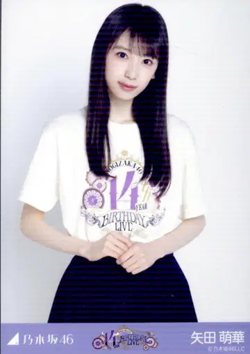 노기자카46 회장 한정판 브로마이드 야타 모에카 14thBD 라이브 T셔츠 중간