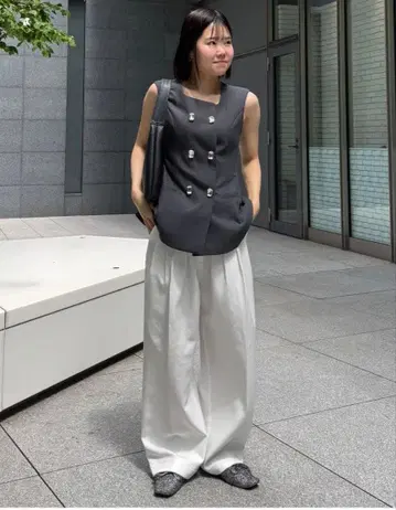 정품 Bibiy. AIMEE BIJOUX TOP 그레이