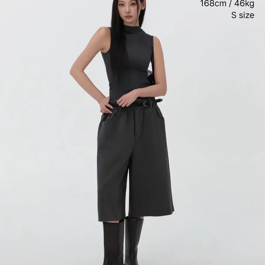 무신사 우먼즈 디테일 버뮤다팬츠 딤그레이 새상품