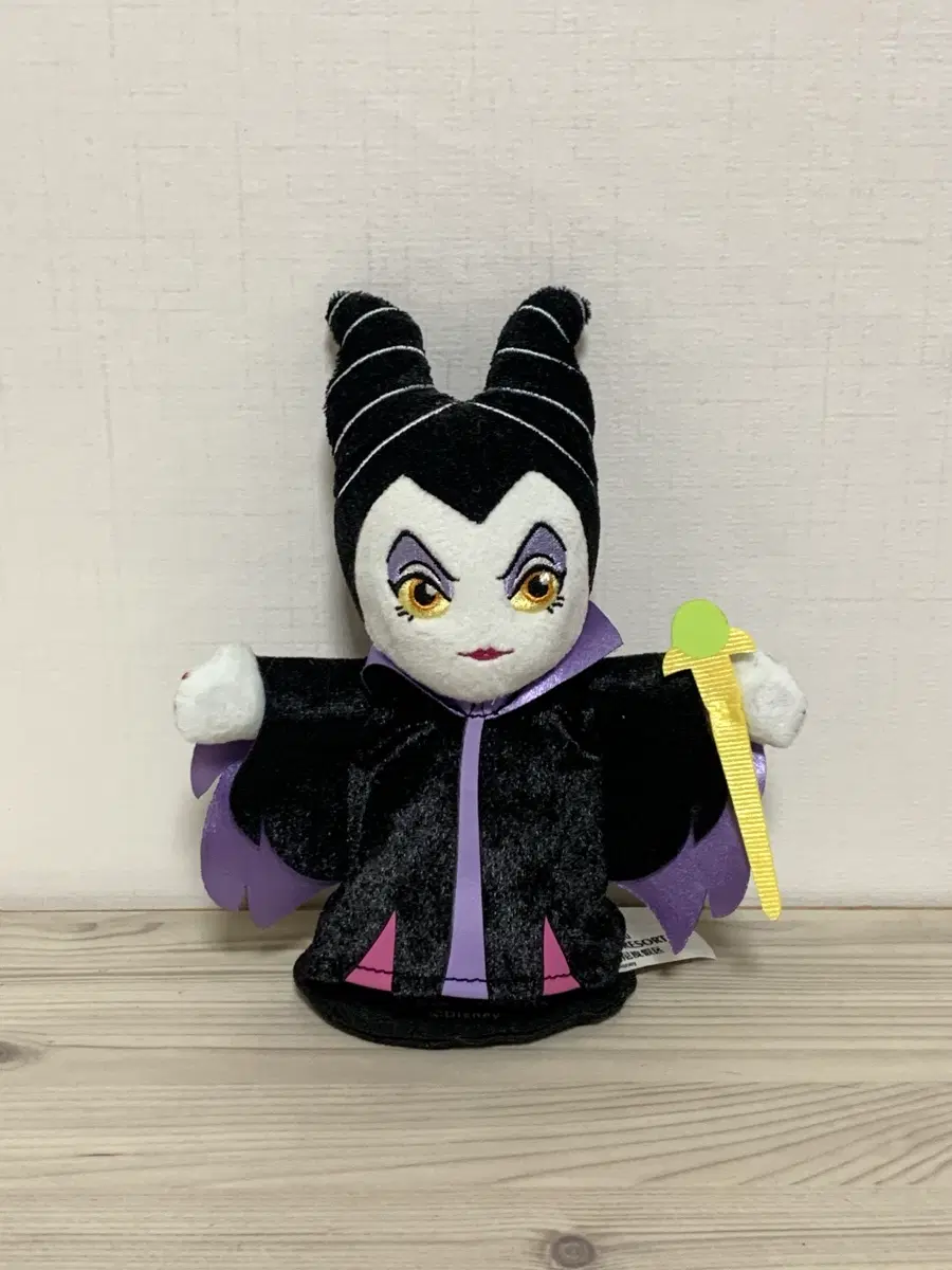 디즈니 말레피센트 할로윈 한정판 인형 마그네틱 숄더 플러시