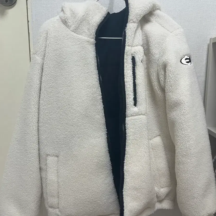 아이더 패딩