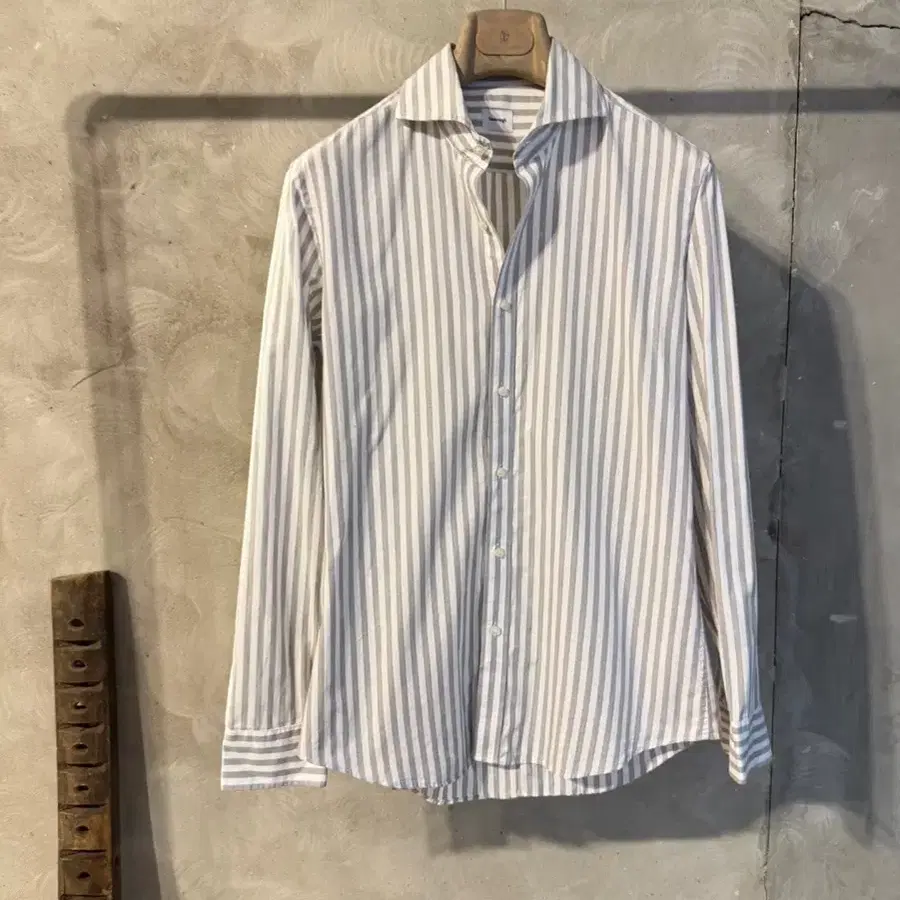 밴브루 나폴리탄 스트라이프 셔츠 남성100