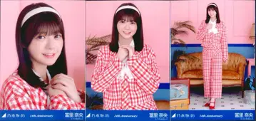 노기자카46 2026년 5월 랜덤 브로마이드 토미사토 나나 14th Anniversary (14주년 기념) 3장 컴프