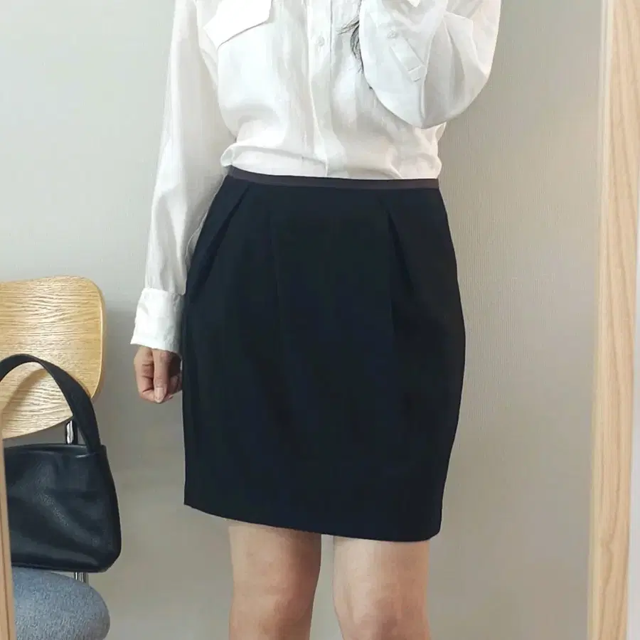 (55)리스트 여성 튤립 미니 스커트 블랙 하객룩 봄여름 M14W4457