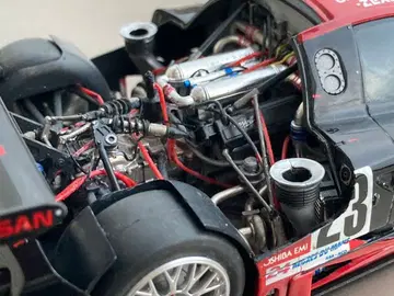 타미야 1/24 닛산 R390 GT1 완성품