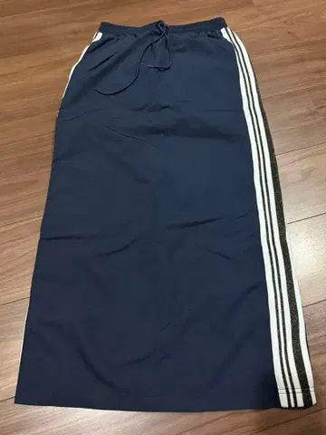 SLY 롱 스커트 네이비 라메 라인