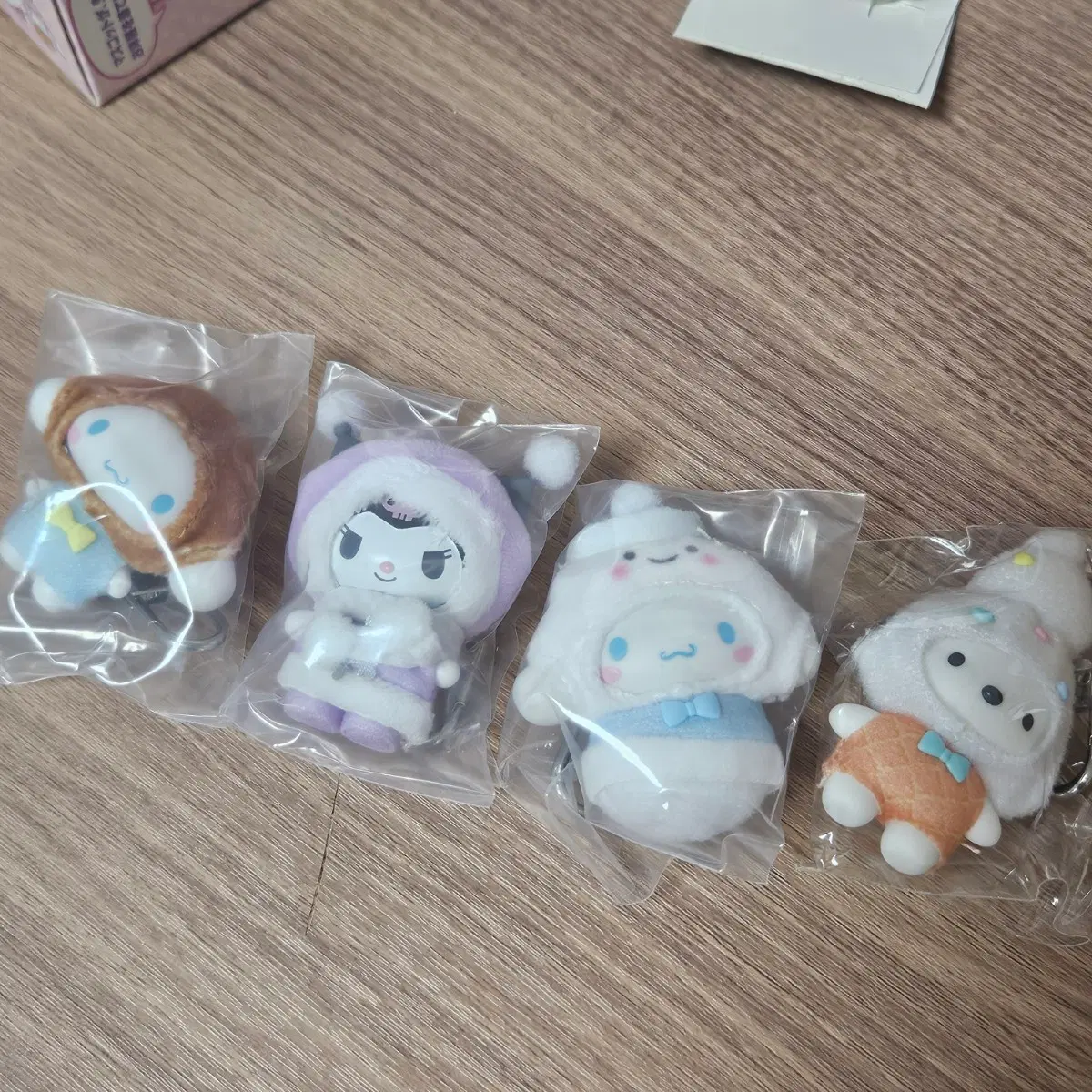 산리오 치비토모 쿠로미 시나모롤 포차코