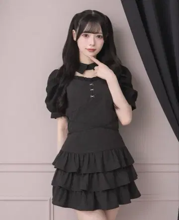최저가 pium 컷 아웃 크로스 티어드 원피스 그레이 깅엄 피움
