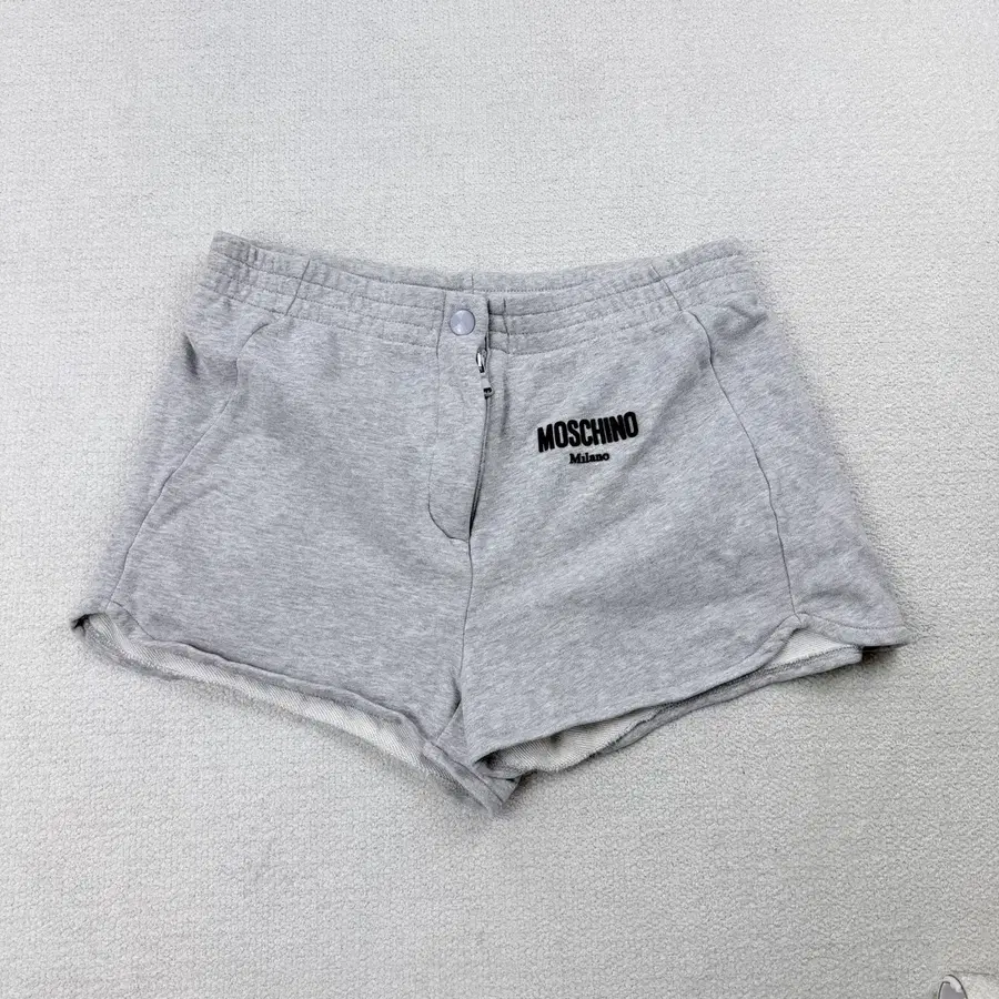 모스키노 꾸뛰르 여성 반바지