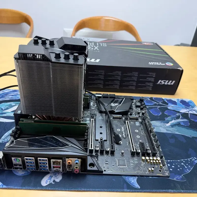 MSI MPG X399 SLI PLUS 마더보드 + 라이젠 1920X 셋트 판매합니다.