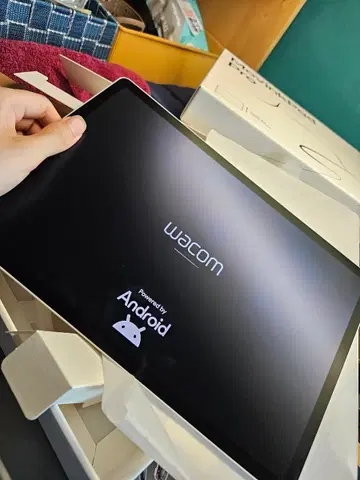 와콤 무빙크 패드 프로 14 (MovinkPad Pro 14) 태블릿