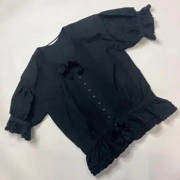 핑크하우스 블랙 피코프릴 사용 블라우스