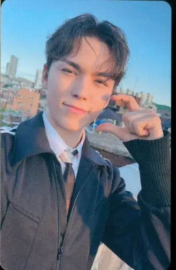 세븐틴 위버스재팬 회장 한정판 VERNON SPILL THE FEELS 오사카