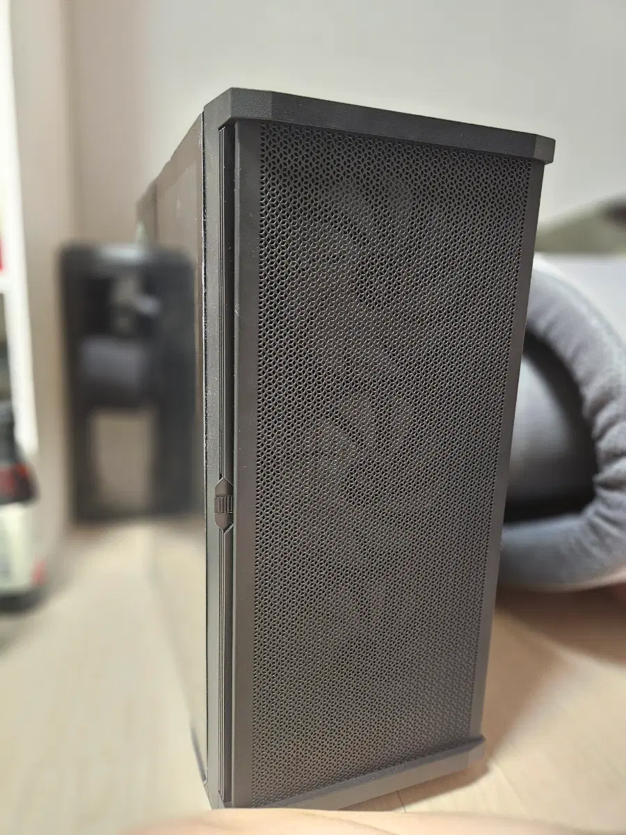 신품급 z10 plus 컴퓨터 케이스