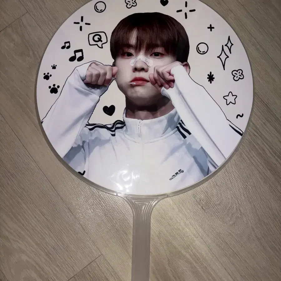 더보이즈 큐 우치와 판매