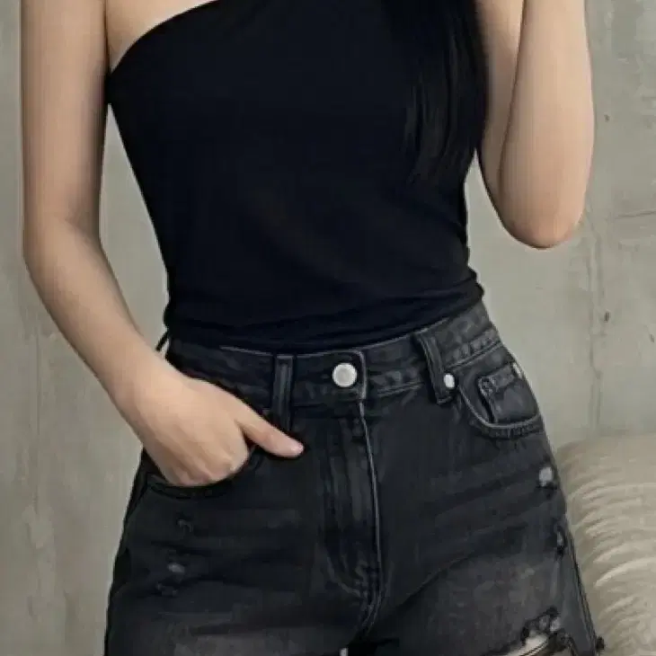 블랙 원숄더 오프숄더 슬림핏 티셔츠 여름옷 이쁜티 워터밤룩 파티룩 섹시룩