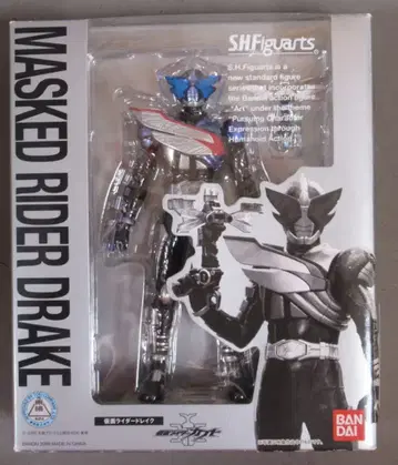 반다이 S.H.Figuarts 가면라이더 카부토 가면라이더 드레이크