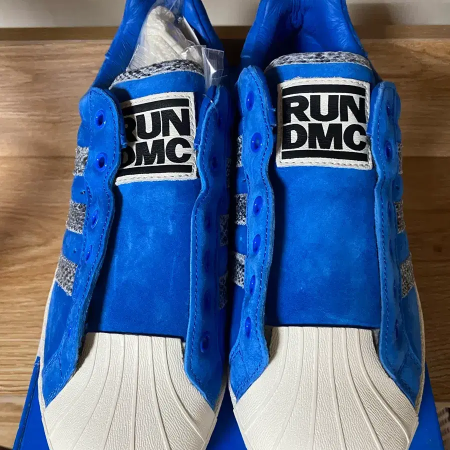 아디다스 울트라스타 80s RUN DMC [ 새상품 / 단종 콜라보]