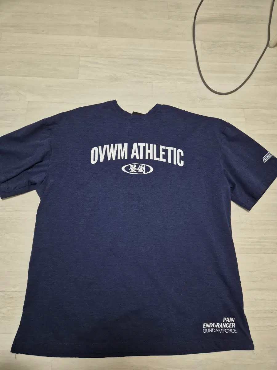 OVWM 애슬레틱 네이비 반팔 티셔츠