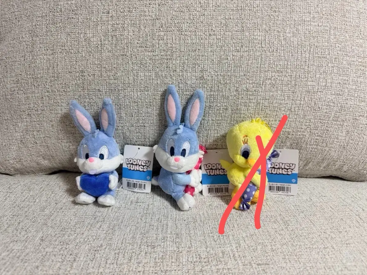 정품 루니툰즈 벅스버니 하트 캔디 트위티 캔디 키링 인형