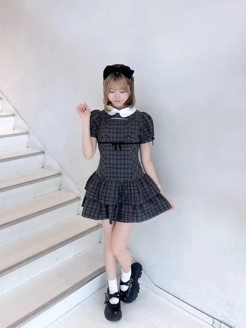 에블린 evelyn 리본 티어드 미니 반팔 원피스