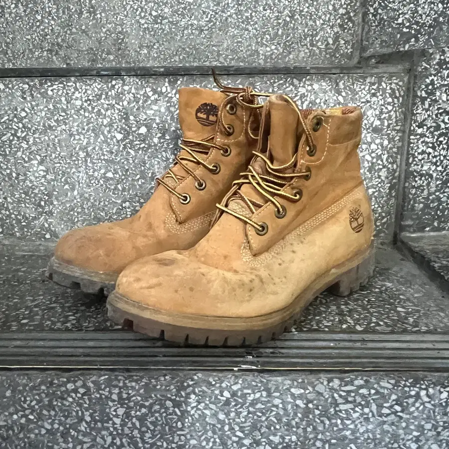 팀버랜드 롤탑 부츠 (01074)