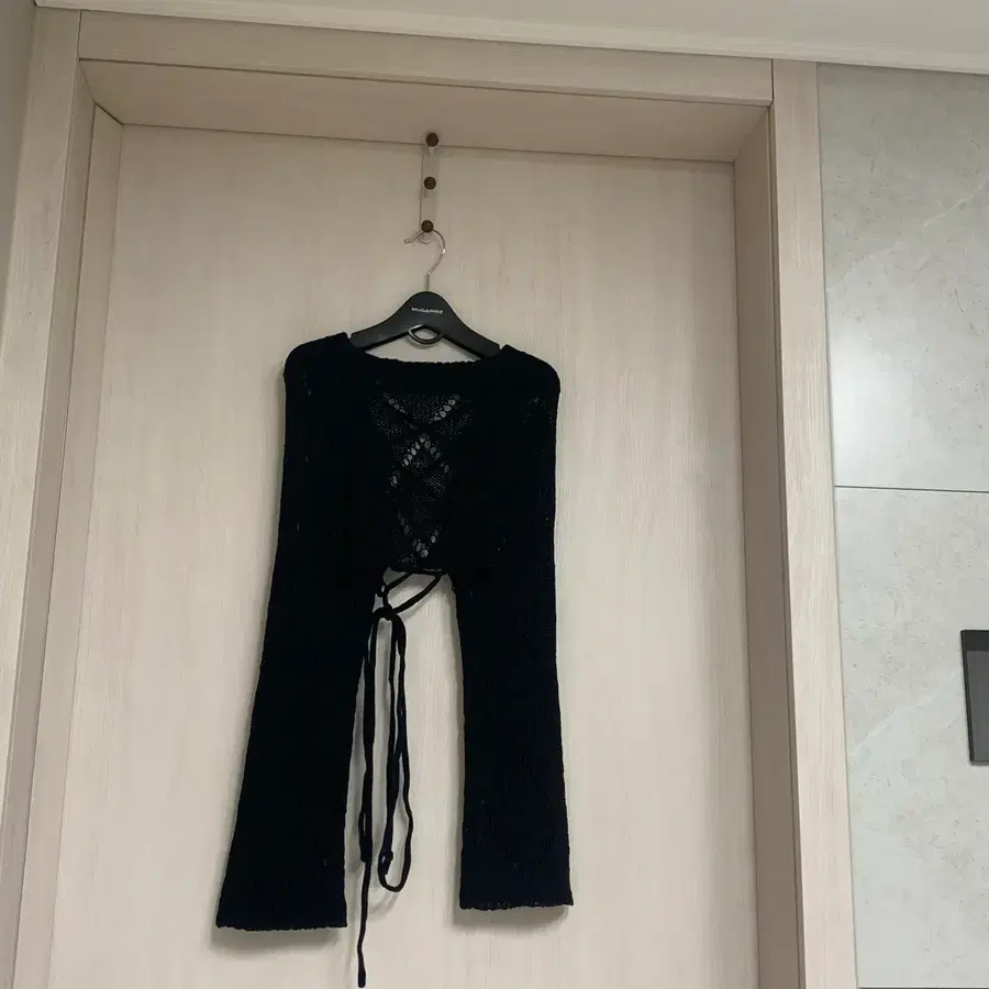 블랙 크롭 니트 볼레로